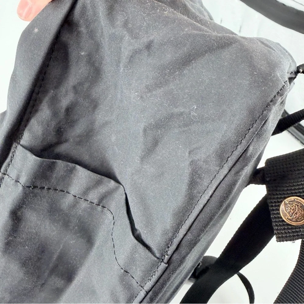 Fjällräven Kånken Water Resistant Backpack Black FLAWS